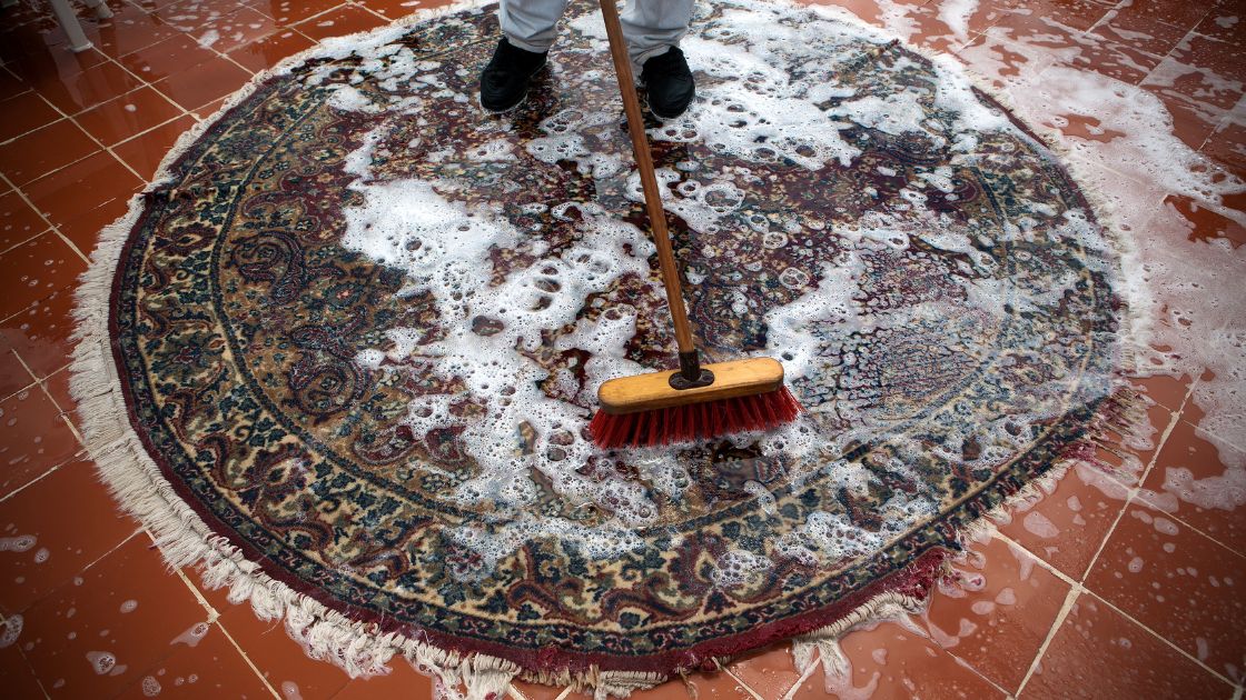 Rug Cleaning in Sarasota That Makes Your Rugs Feel Fresh and Safe